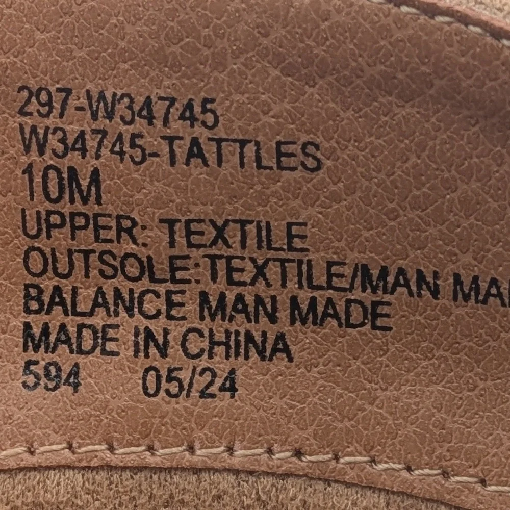 White Mountain Tattles Ankle Boots 10M Beige Boho Minimalist Workwear Capsule